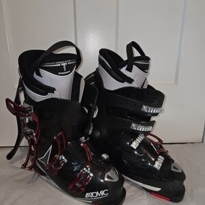 Atomic Silver T1 Black and Red Ski Boots